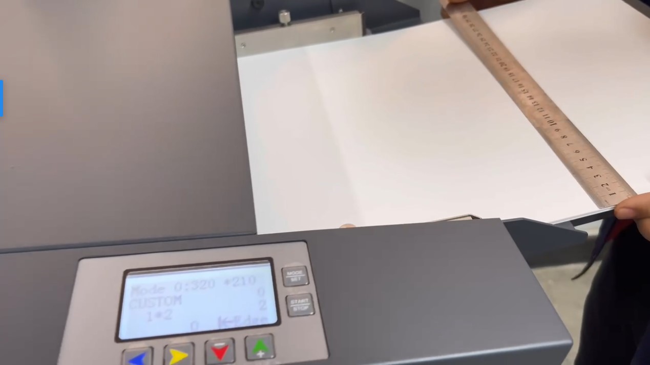 Brazilian distributor unlocks new function for CC330 card cutter machine