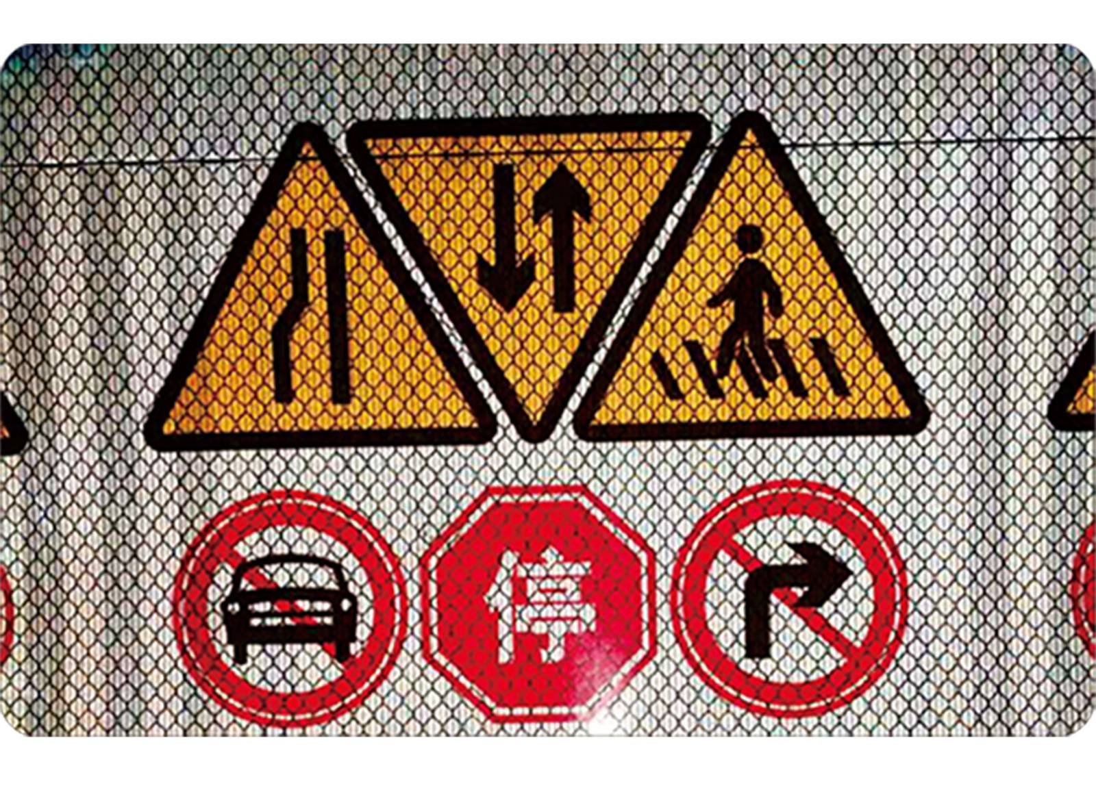 Dual Heads Roll Feeding Digital Flatbed Cutting Machine