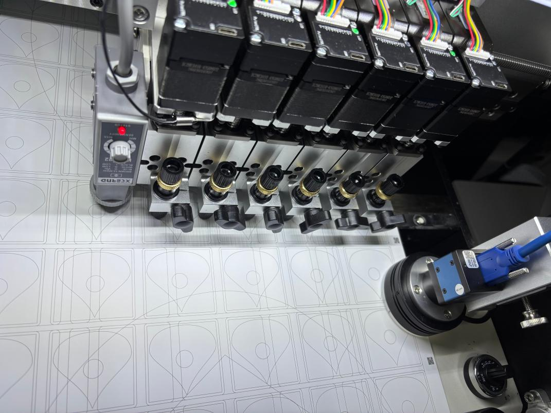 VICUT Unveils Upgraded VR350 Ultra Roll Digital Label Cutter VICUT Unveils Upgraded VR350 Ultra Roll Digital Label Cutter