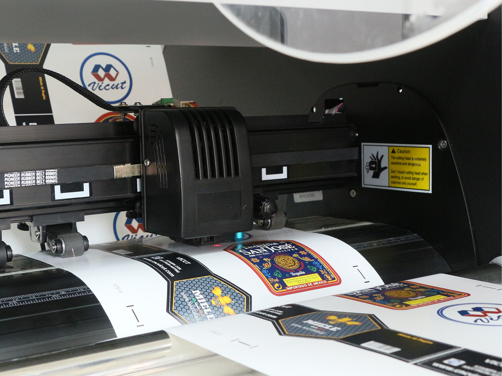 VICUT Roll Label Digital Die Cutting Machine Do Good to Your Business